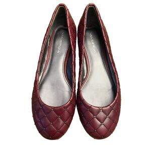Via Spiga Quilted Ballet Flats Shoes Women’s Size 7.5 Red Burgundy Leather Stud